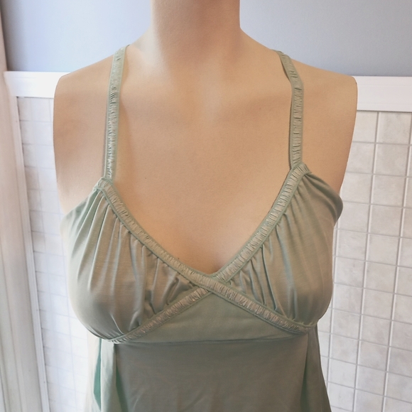 Lululemon mint loose fitting tank - Picture 5 of 9
